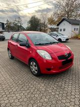 Toyota Yaris 1,0-l-VVT-i Luna Luna - Toyota Yaris Luna mit Benzin-Antrieb