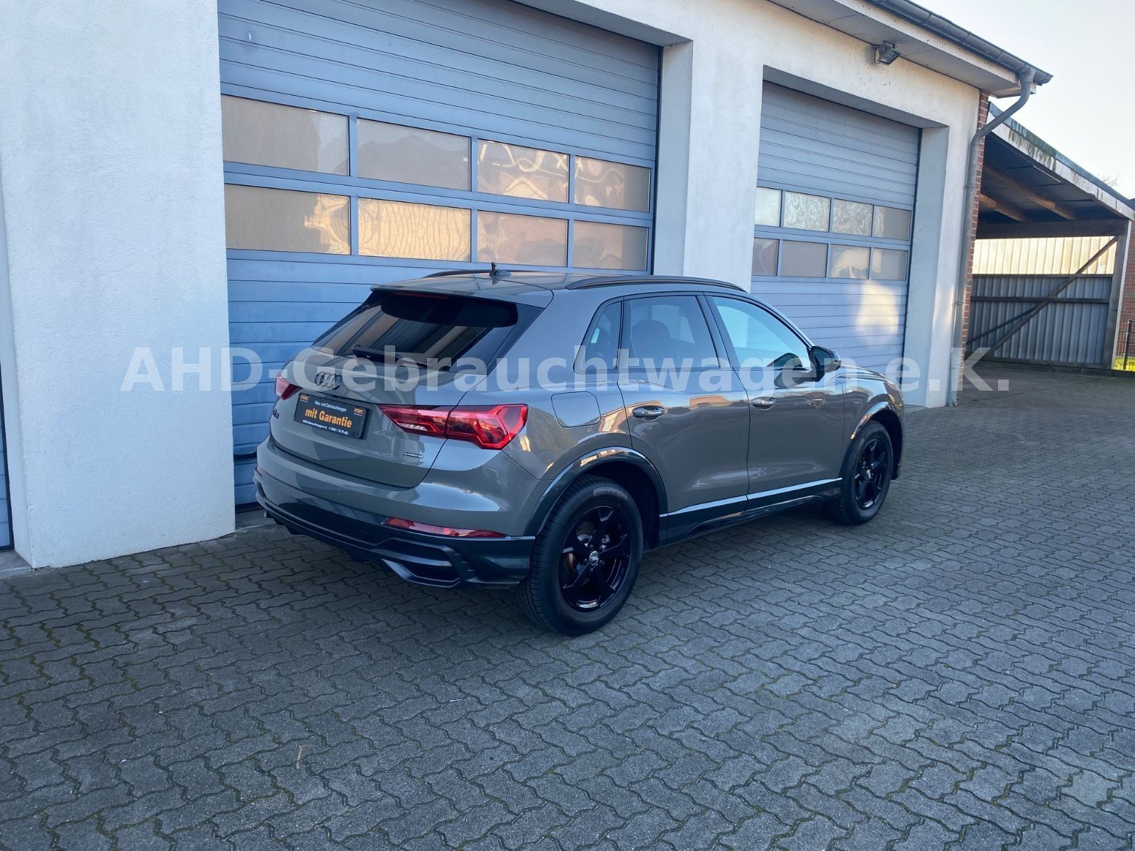 Fahrzeugabbildung Audi Q3 35 TDI Quattro S-line