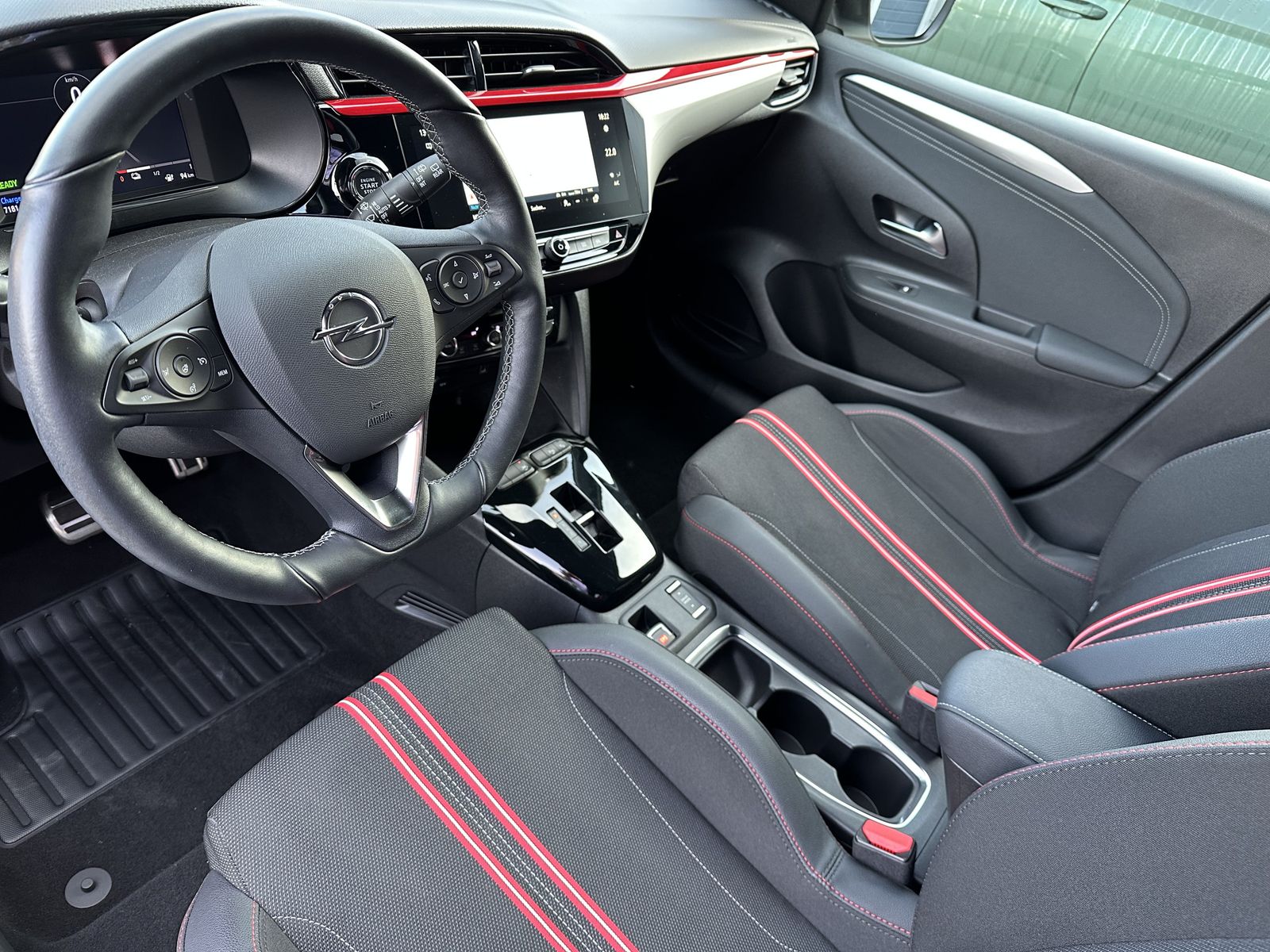 Fahrzeugabbildung Opel Corsa e GS-Line 5-Türer NAV+LED+SHZ+17ZO+CARPLAY