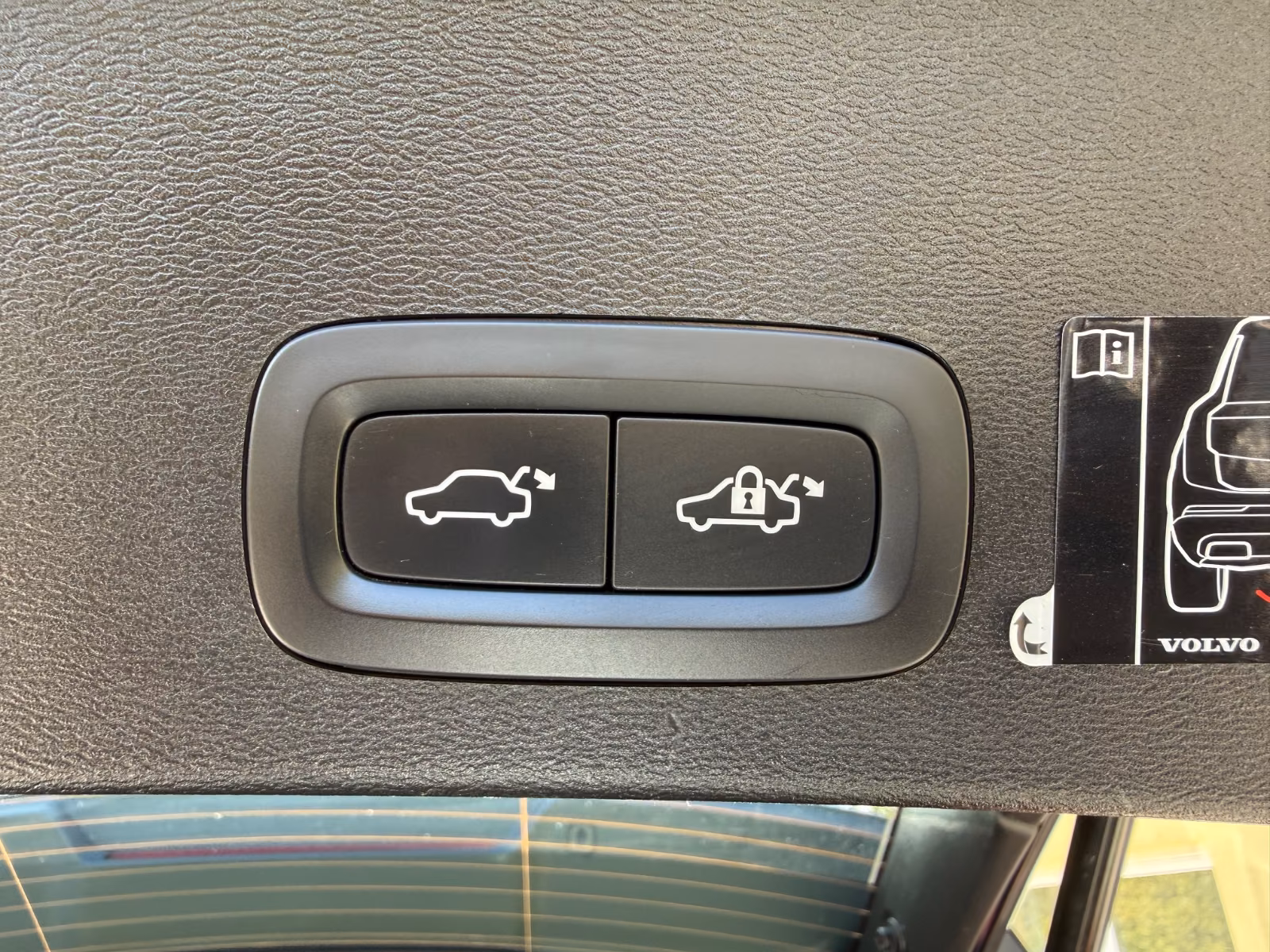 Volvo XC 40 Momentum Pro 2WD-LED-AHK-Kamera