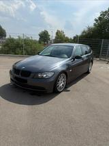 BMW e91 330i touring - BMW 330 Kombi 330i e91 mit Benzin-Antrieb