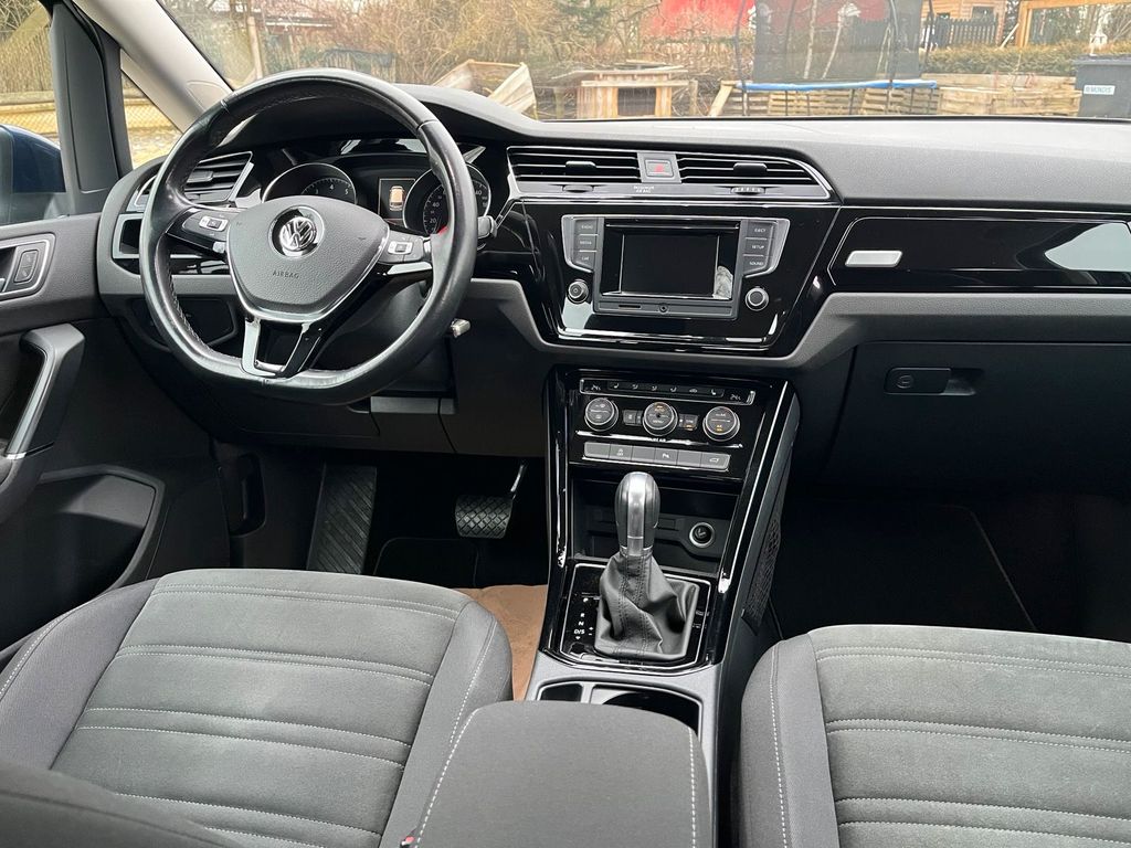 Image of Volkswagen Touran
