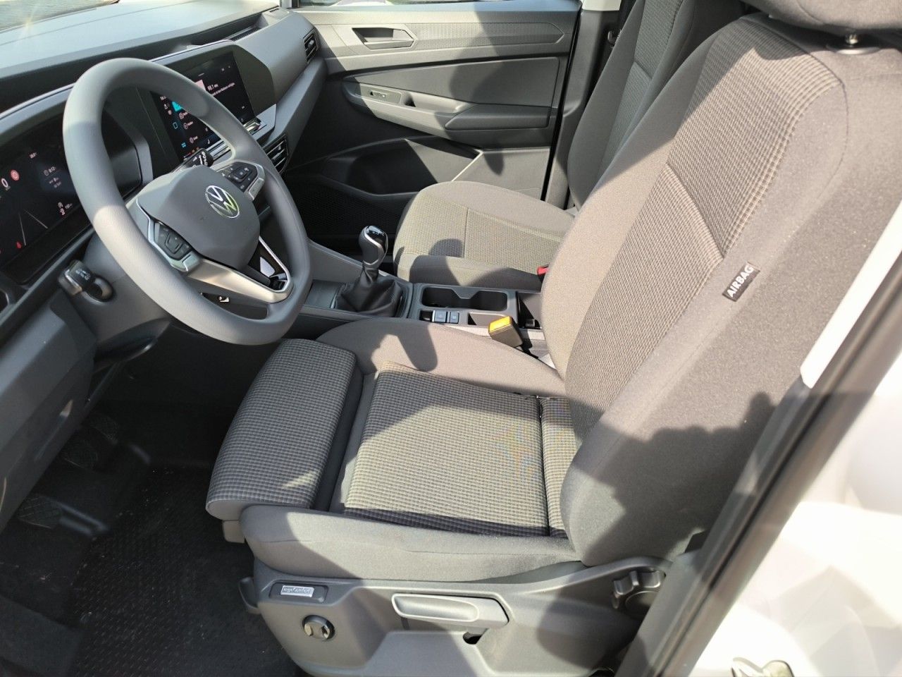 Fahrzeugabbildung Volkswagen Caddy Cargo Design Edition 2.0 TDI 75 kW