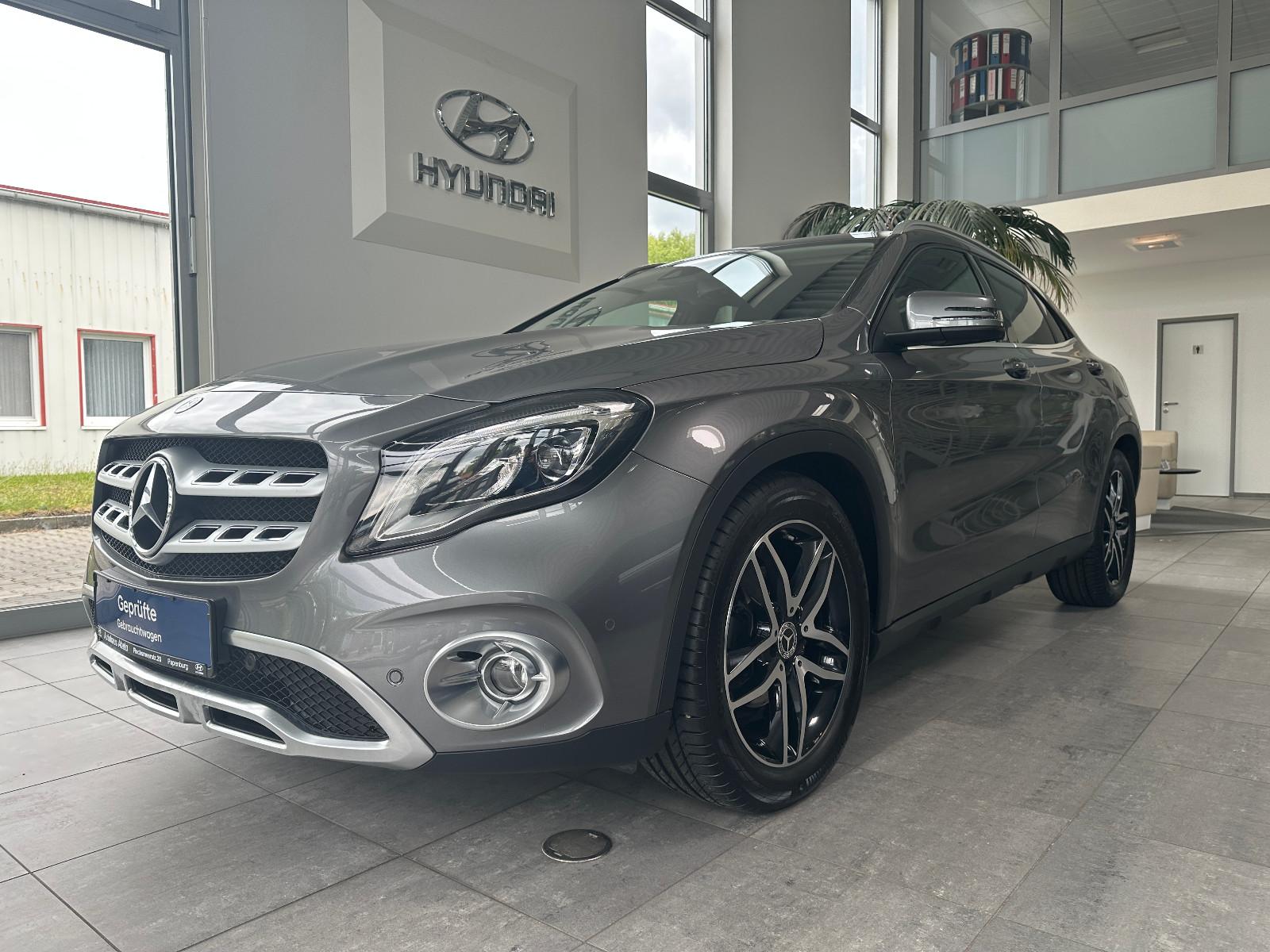 Mercedes-Benz GLA 200