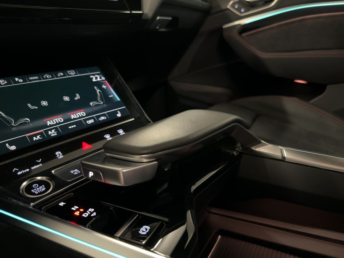 Audi Q8 e-tron - Bild 19