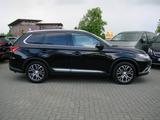 Mitsubishi Outlander 2.2DI-D 4WD Star+ LED AHK Navi Kamera - schwarze Mitsubishi Outlander