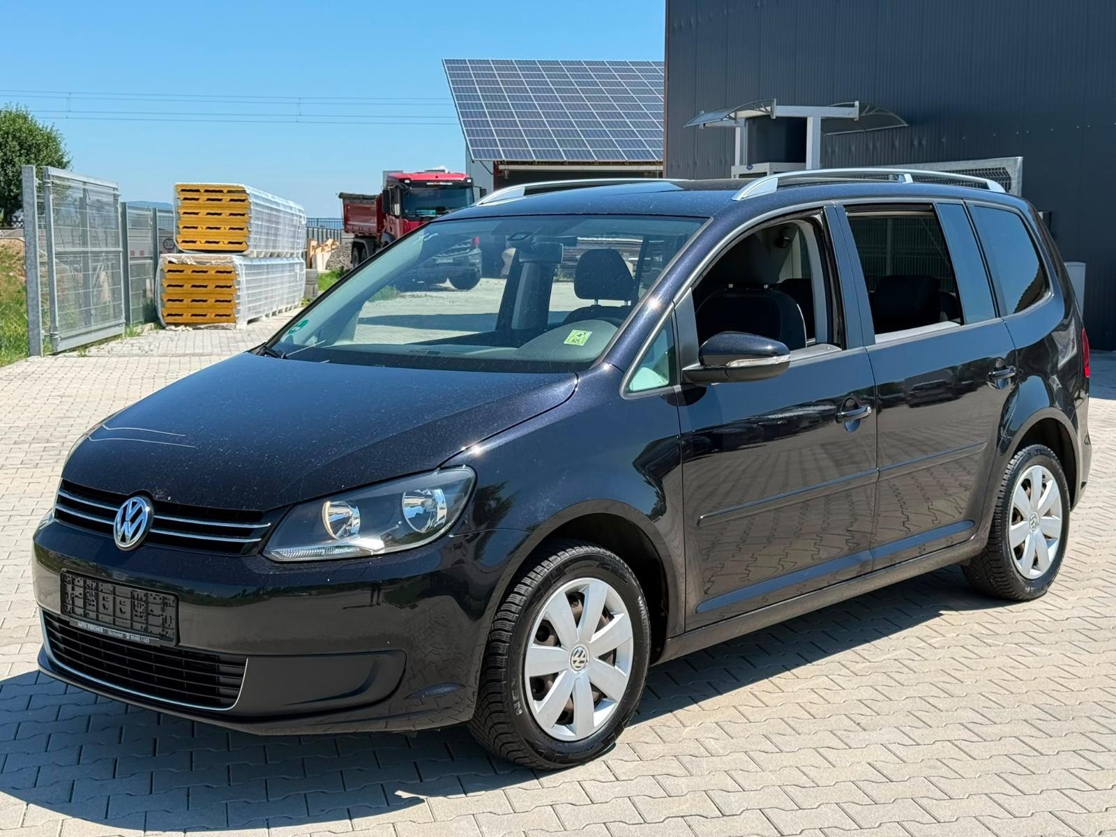 Volkswagen Touran Comfortline 1. Hand 7 Sitzer