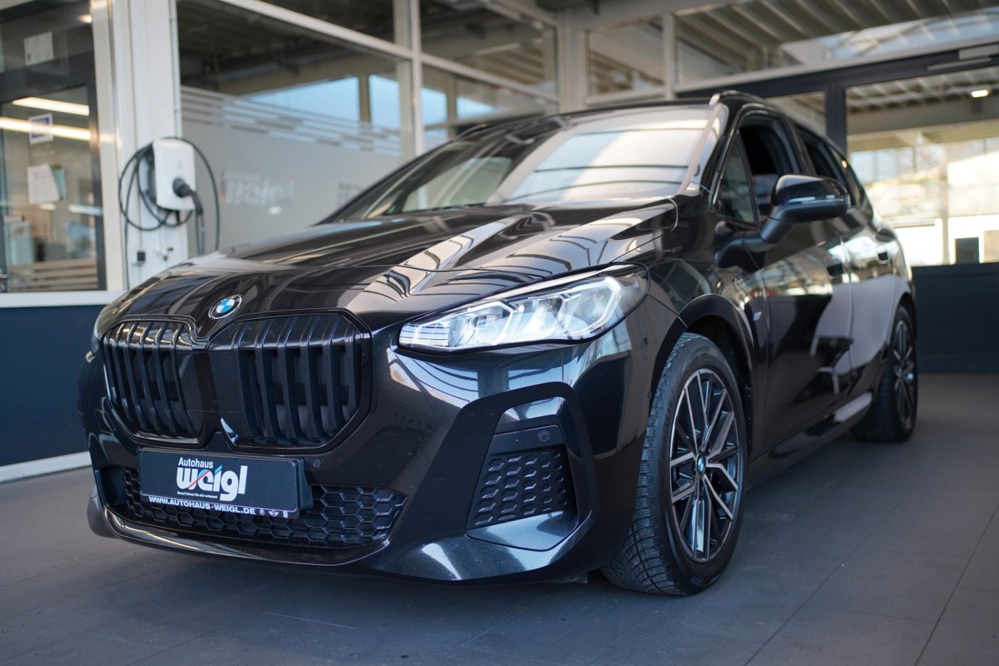 Fahrzeugabbildung BMW 223i xDrive M Sport +AHK+Fernlichtassist.+Leder+