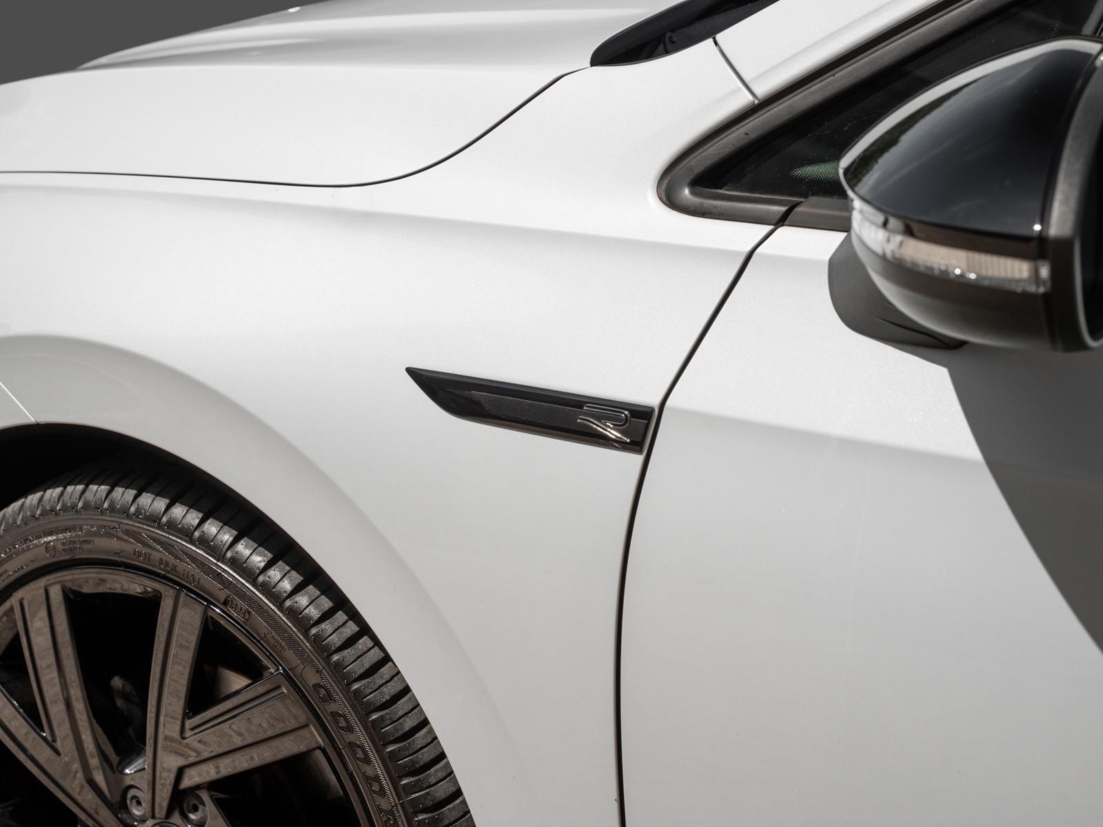 Volkswagen Golf R-Line Black Style 18-Zoll Bergamo PANO, миниатюра 11