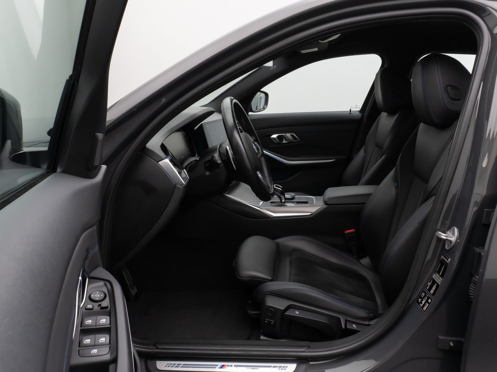 Fahrzeugabbildung BMW 330d xD M Sport Laser Kamera HUD HiFi Komfort