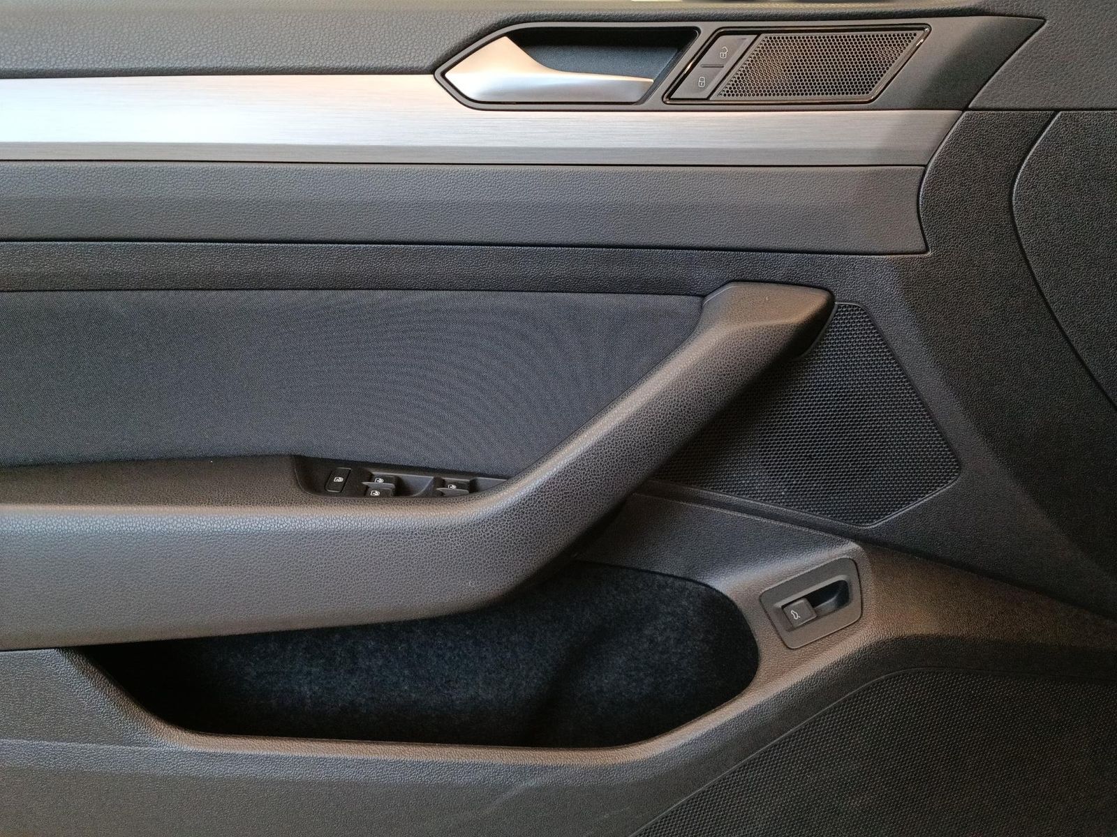 Volkswagen Passat Variant - Bild 16
