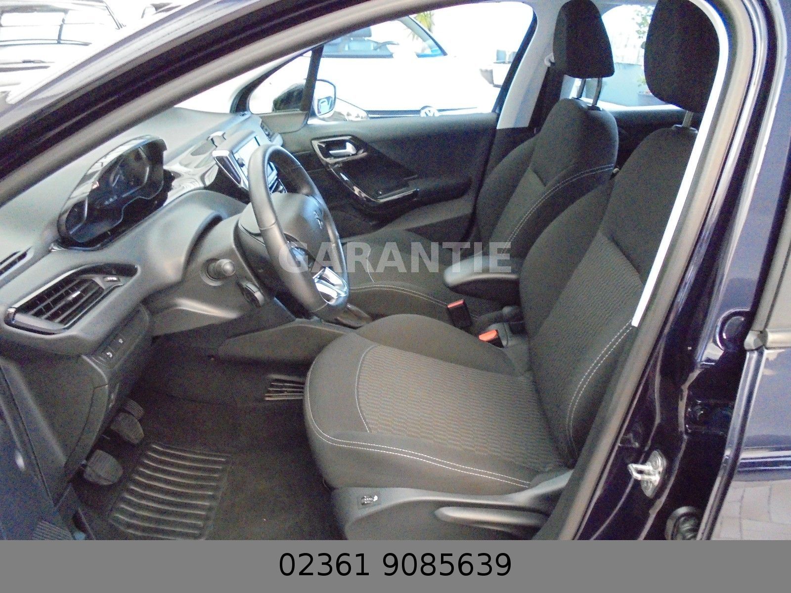 Fahrzeugabbildung Peugeot 208 Active Klima/Sitzheizung/Parktronik/33 Tkm/