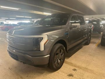 Ford F150 Lightning Lariat  gross Batterie im Vorlauf