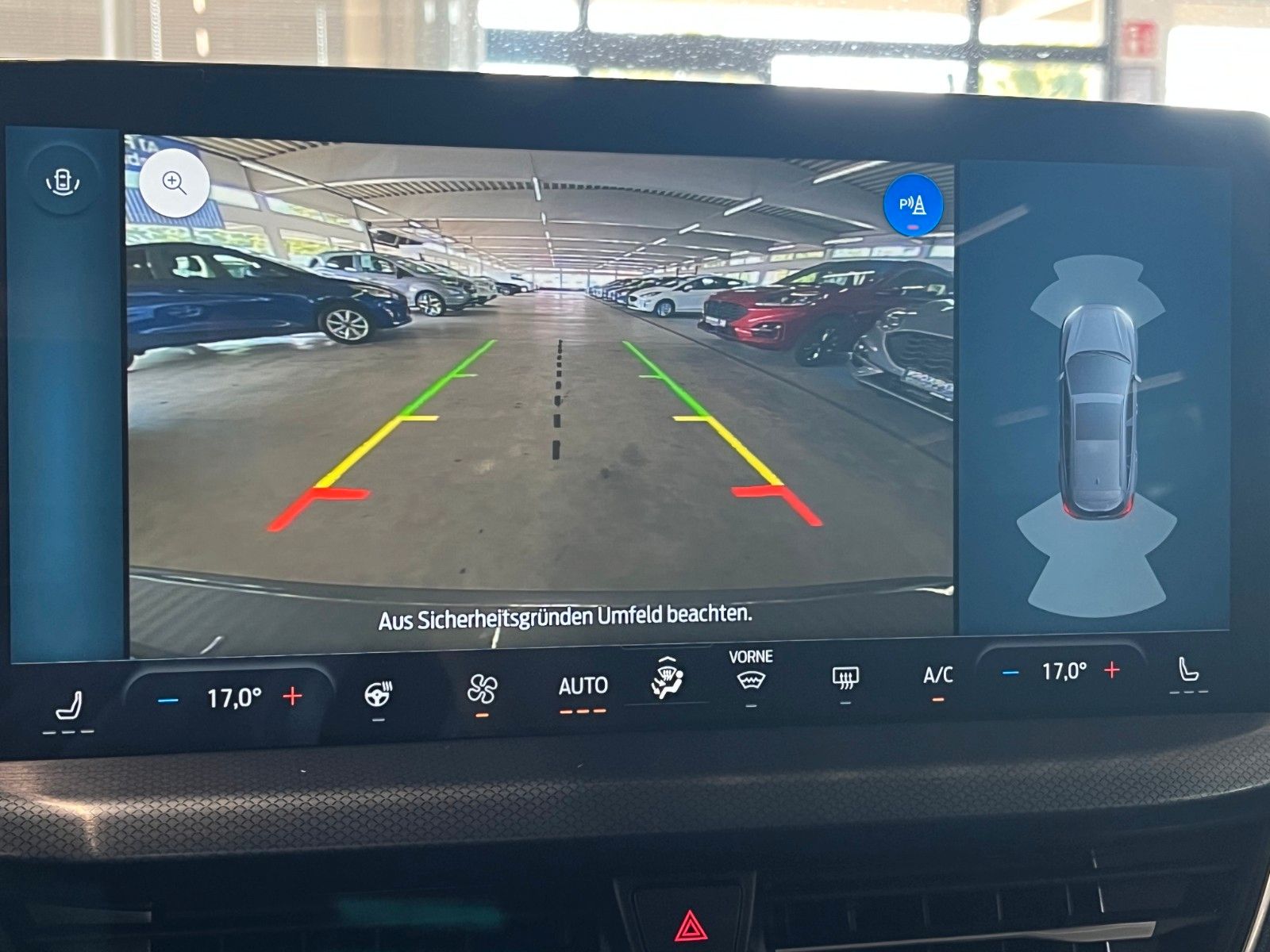 Fahrzeugabbildung Ford Focus Active X Turnier Automatik LED NAVI CAM