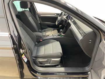 Volkswagen Passat Variant - 8