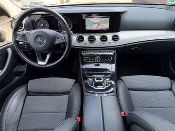 Mercedes E 200 - 10