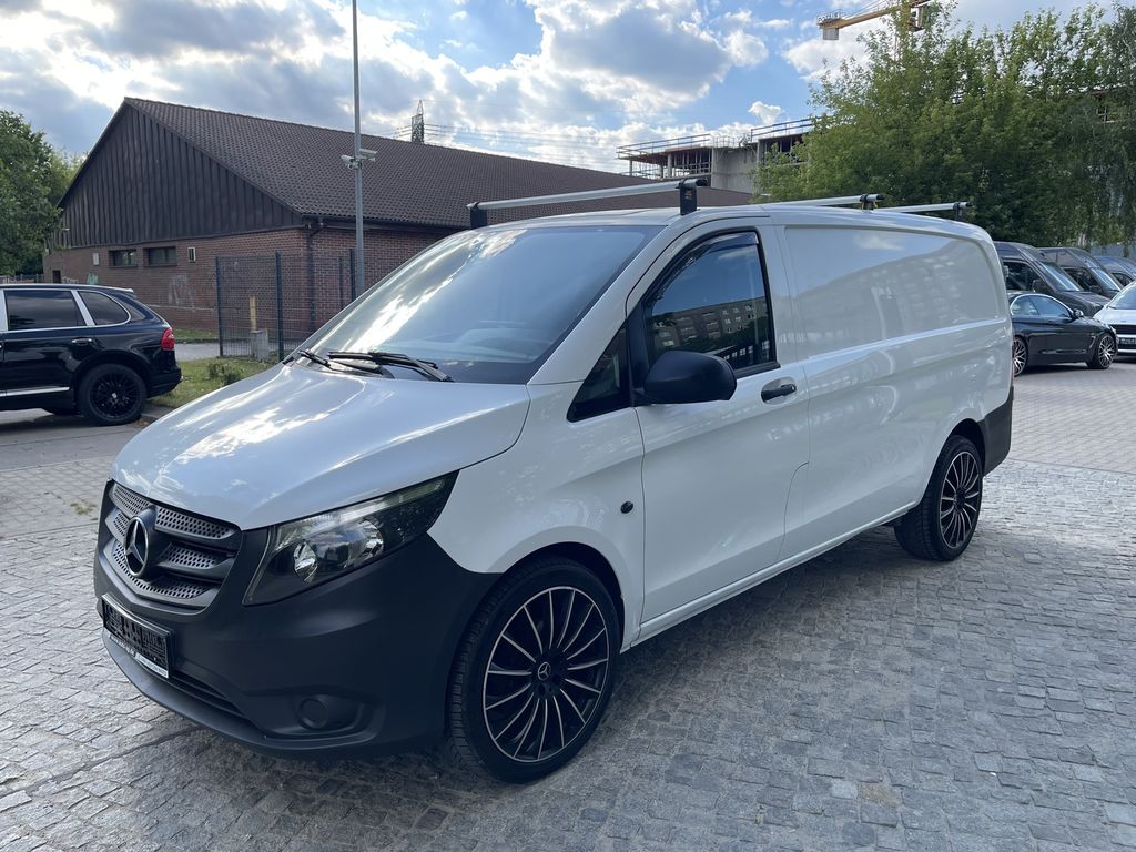 Image of Mercedes-Benz Vito