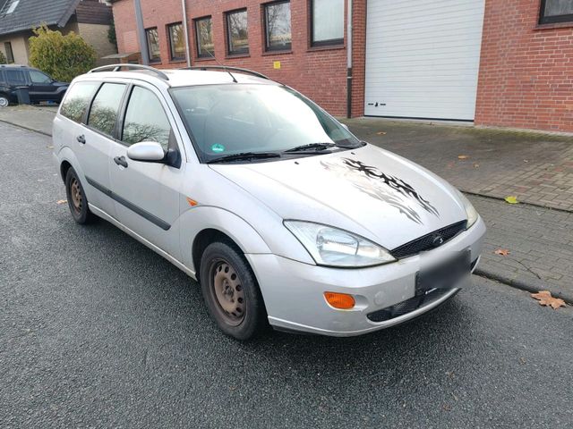 Ford Focus  (AUTOMATIK)