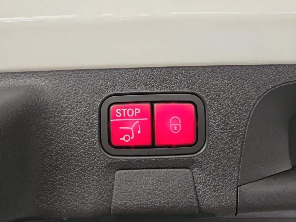 Fahrzeugabbildung Mercedes-Benz CLA 200 SB +AMG+AHK+STANDHEIZUNG+SOUND+DISTRONIC