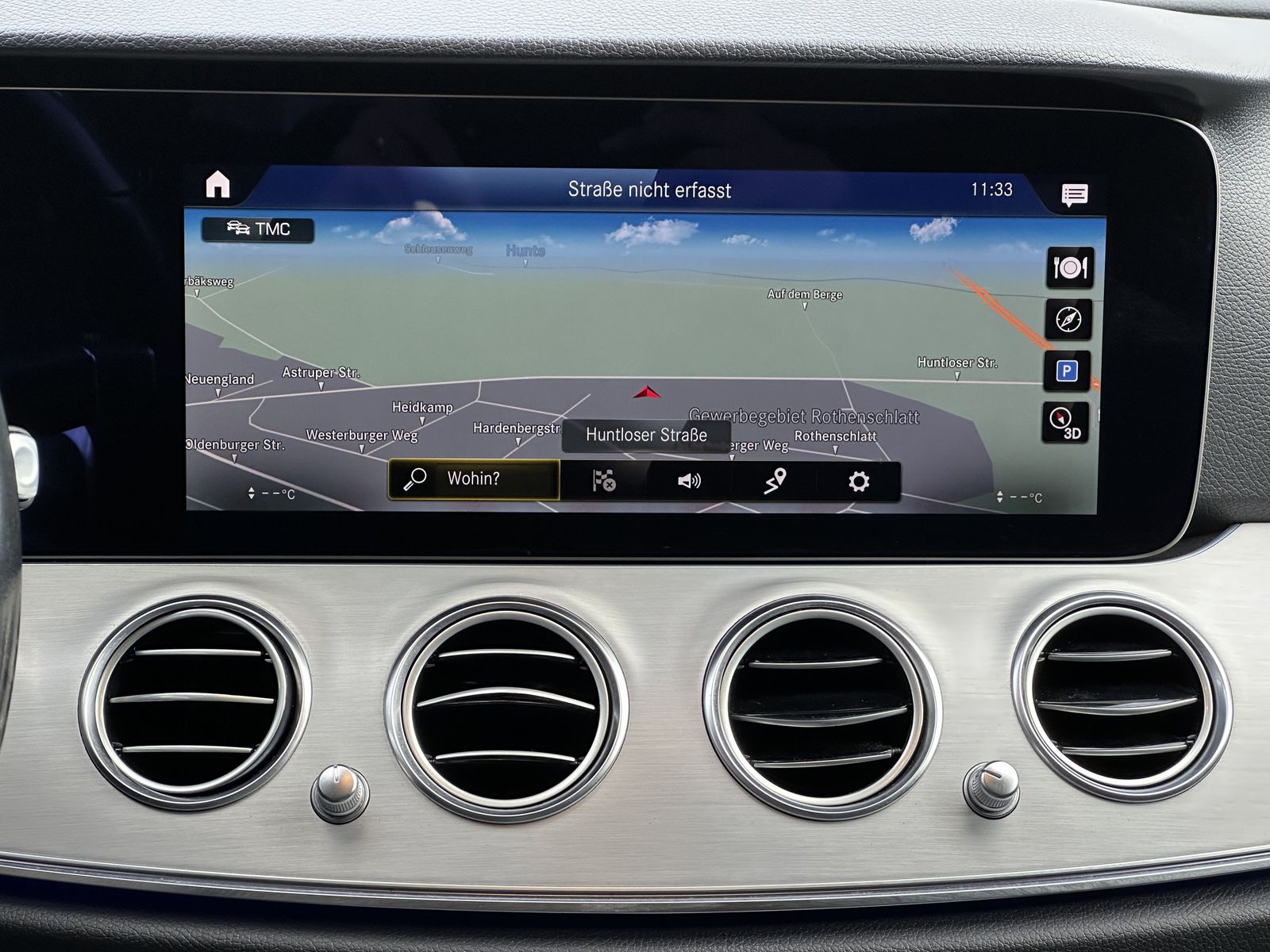 Fahrzeugabbildung Mercedes-Benz E 300d 4M Avantgarde NAV+LED+AHK+BURMESTER+PANO