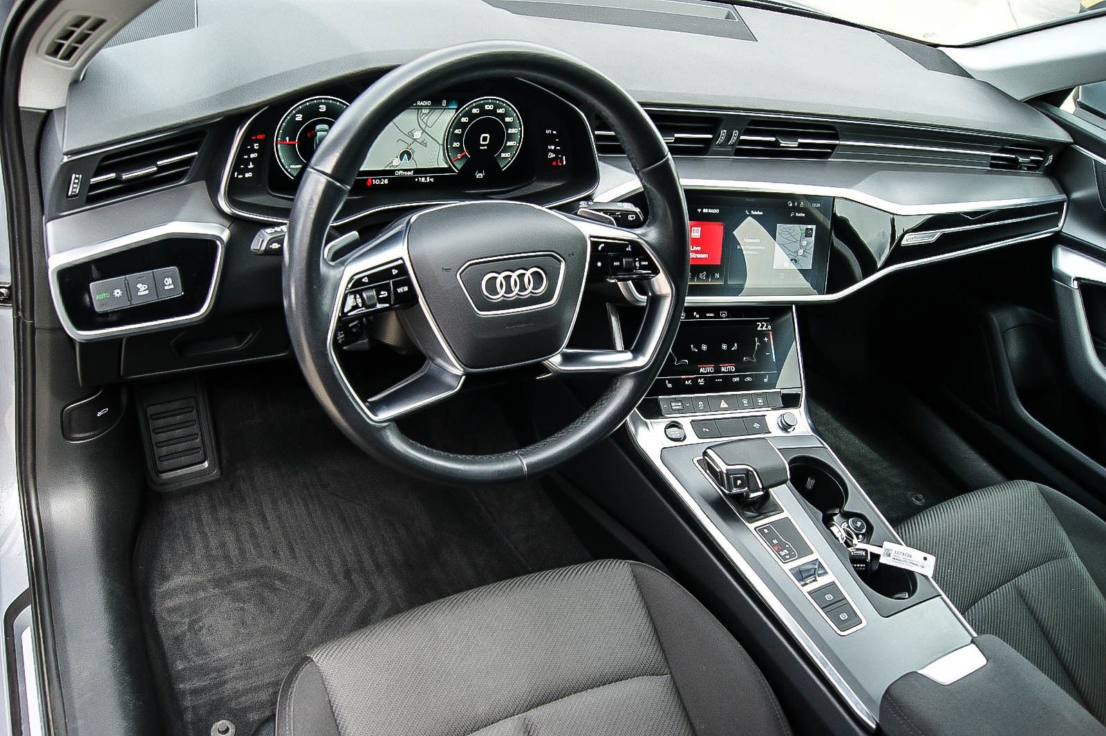 Fahrzeugabbildung Audi A6 Avant 35 TDI S-tronic NAVIGATION VIRTUAL LED