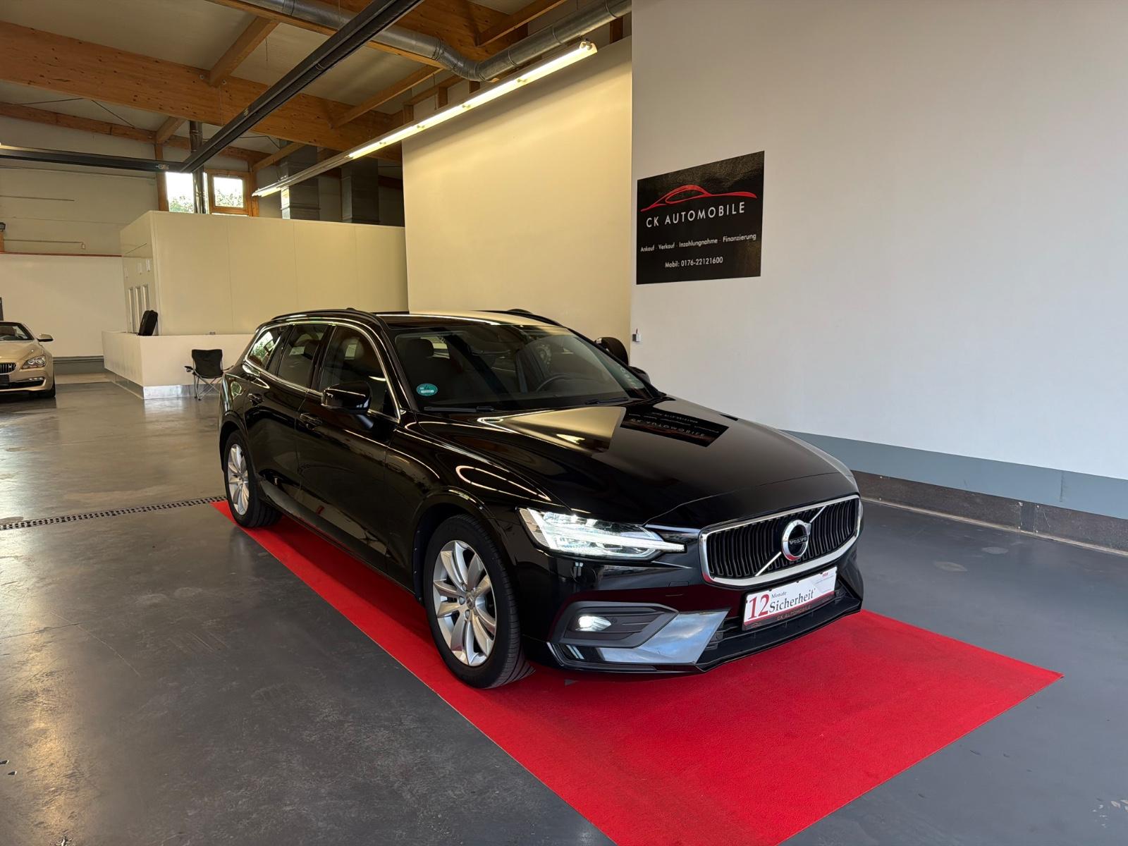 Volvo V60  Core/1.HAND/SEHR GEPFLEGT/KAMERA/ABSTAND