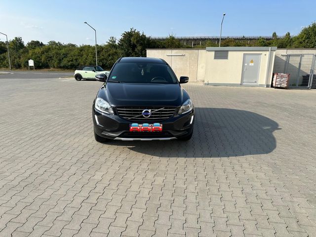 Volvo XC60/ D3/ Momentum Business /5Zylinder/