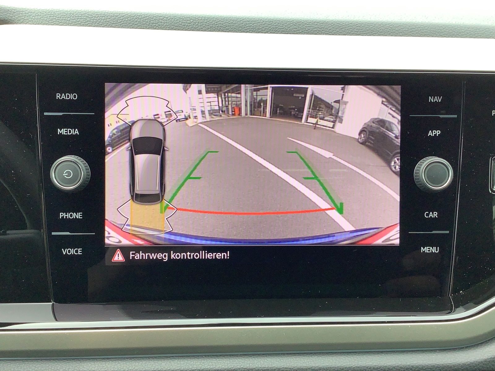 Fahrzeugabbildung Volkswagen Taigo Move DSG Matrix Kamera ACC