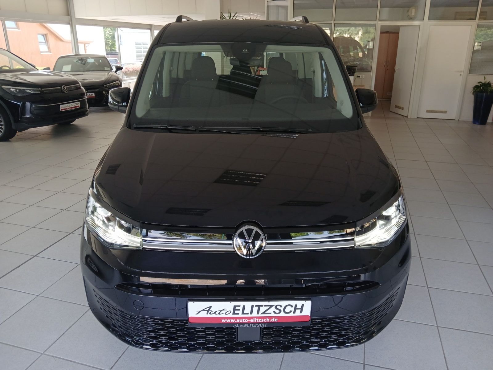 Fahrzeugabbildung Volkswagen Caddy TSI Life DSG CC, PDC, LED, Navi, RFK