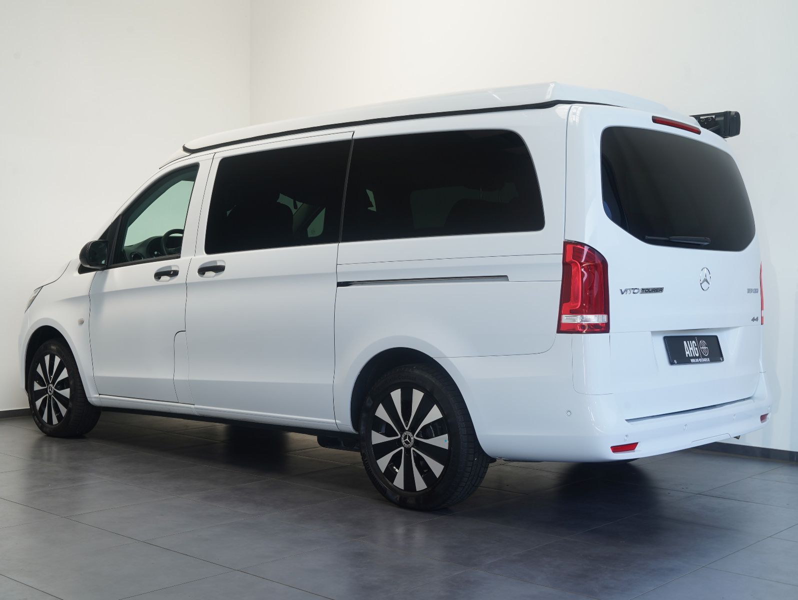 Fahrzeugabbildung Pössl VANSTAR Vito Tourer 119 CDI Pro 4x4 lang