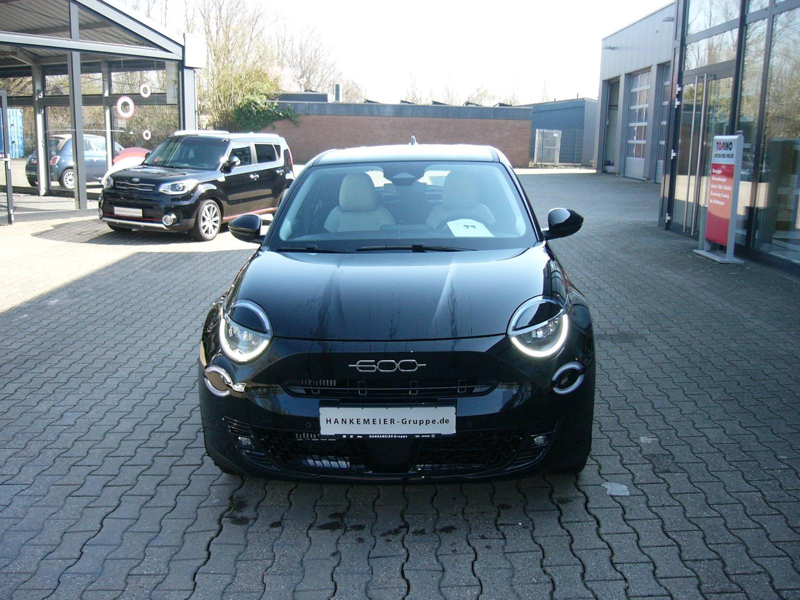 Fiat 600 1.2 T3 ICON Hybrid DCT-Winterpaket*Kamera*Al