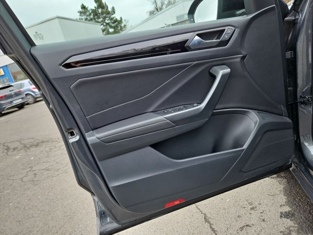 T-Roc R-Line 2.0 TDI SCR DSG RFK AHK 3,99%