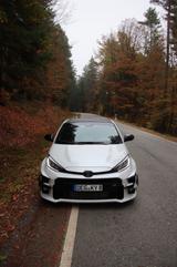Toyota GR Yaris WRC Triple Edition Perlwei... - Toyota Yaris: GR Wrc Triple Edition