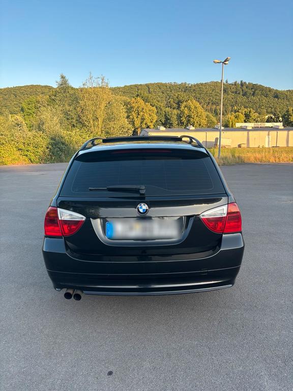 BMW 325