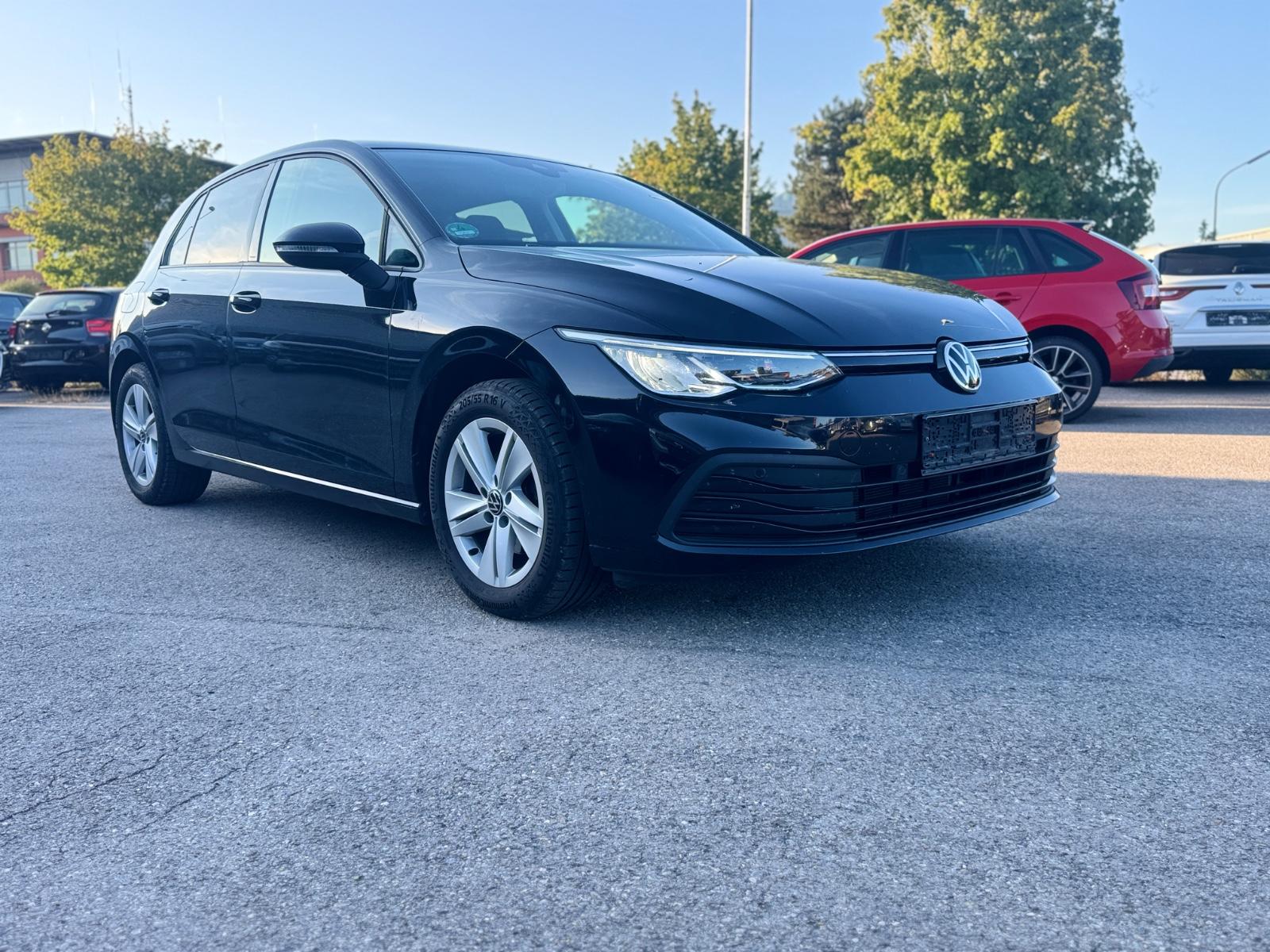 Volkswagen Golf VIII Lim. Life+Euro6+TÜV+LED+Klimatronic+WR