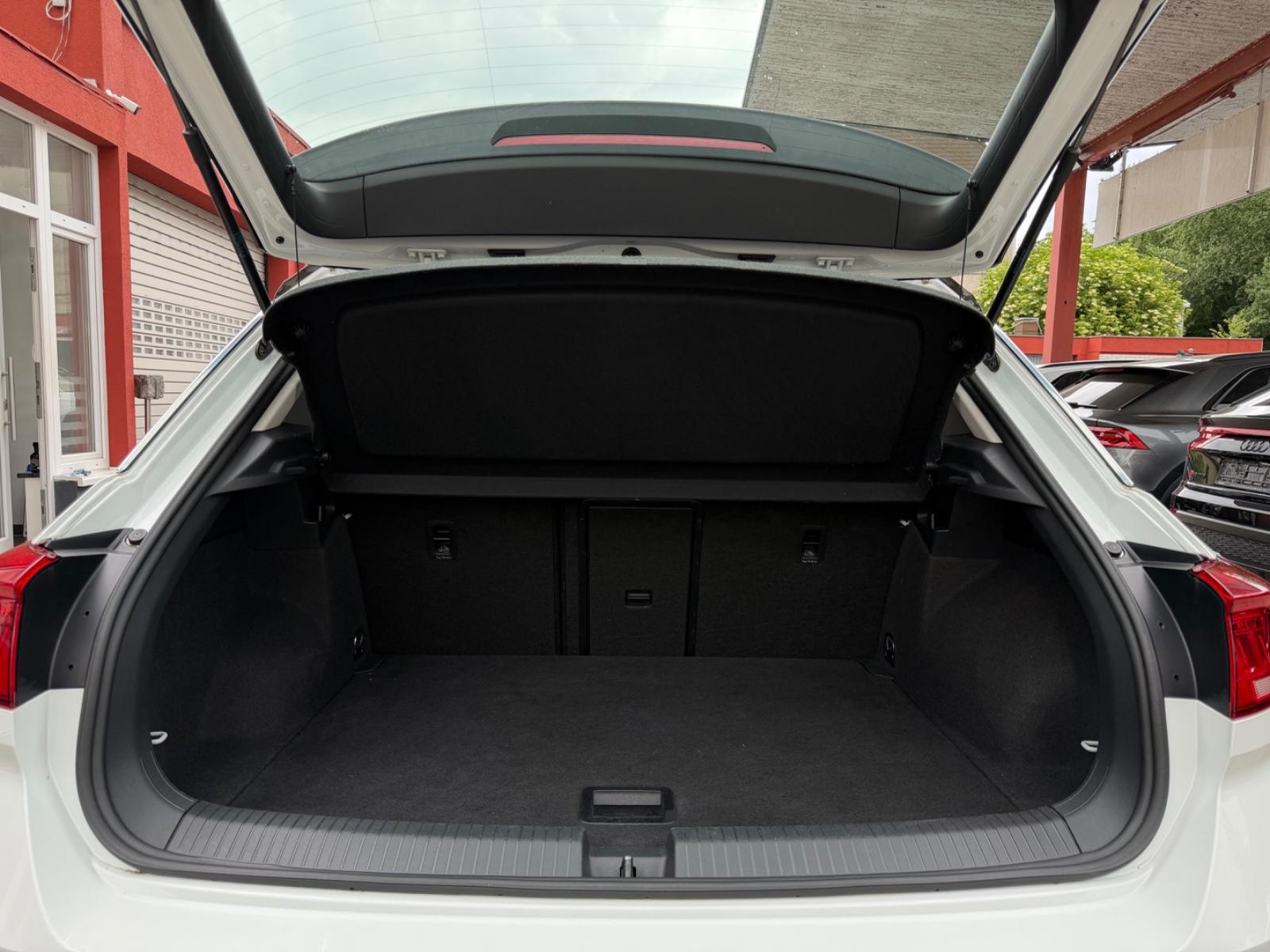 Volkswagen T-Roc Style*R-KAM*AHK*APPLE-CAR*ALU