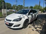 Opel Astra J Sports Tourer Exklusiv - Opel Astra: Standheizung, J