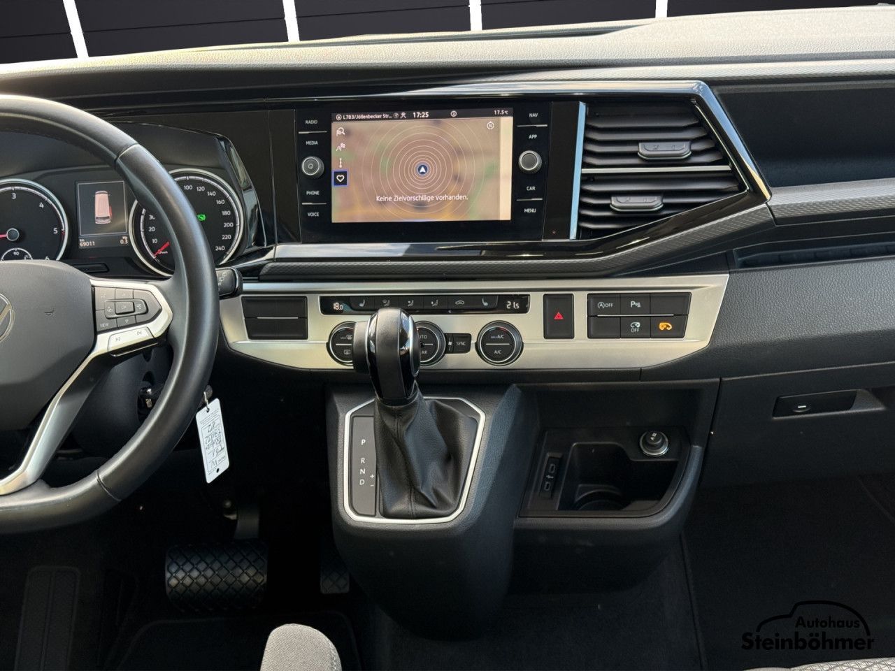 Volkswagen T6.1 Multivan 2.0 TDI DSG Navi ACC Kamera AHK foto 21