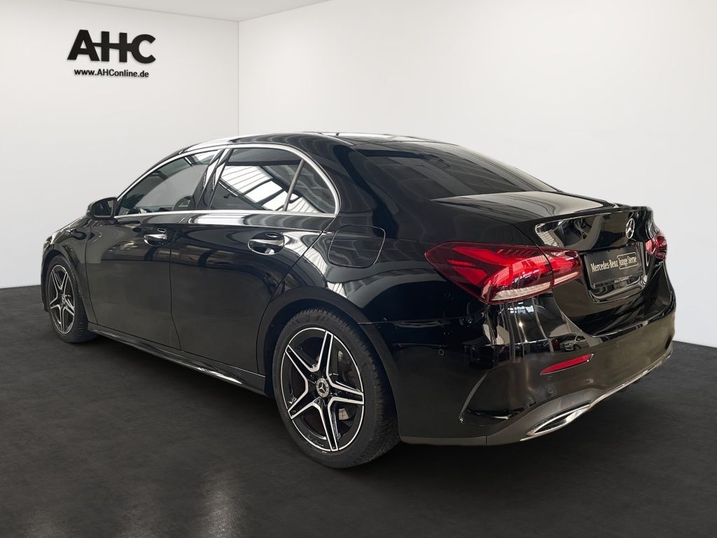 Fahrzeugabbildung Mercedes-Benz A 200 AMG Pano Navi LED Burm. KeyLess Sport KAM