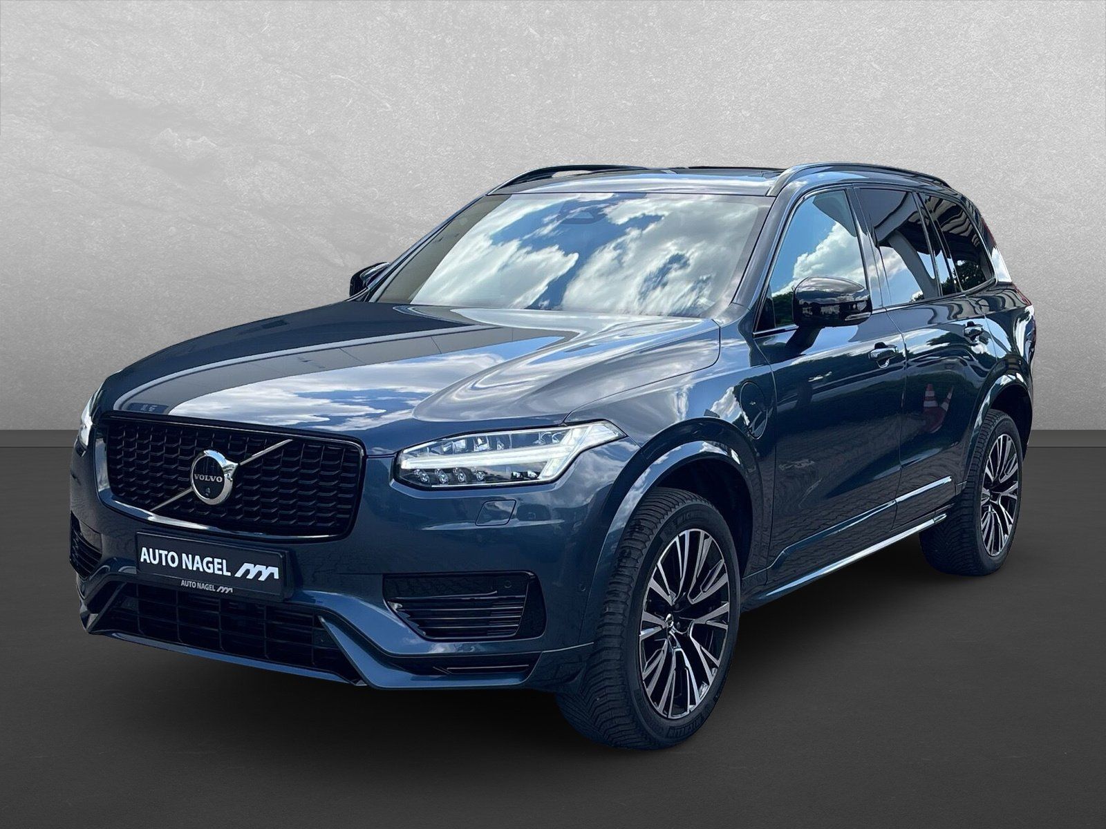Volvo XC90 T8 Ultra Dark AHK 360 °Kam. GJ Reifen etc