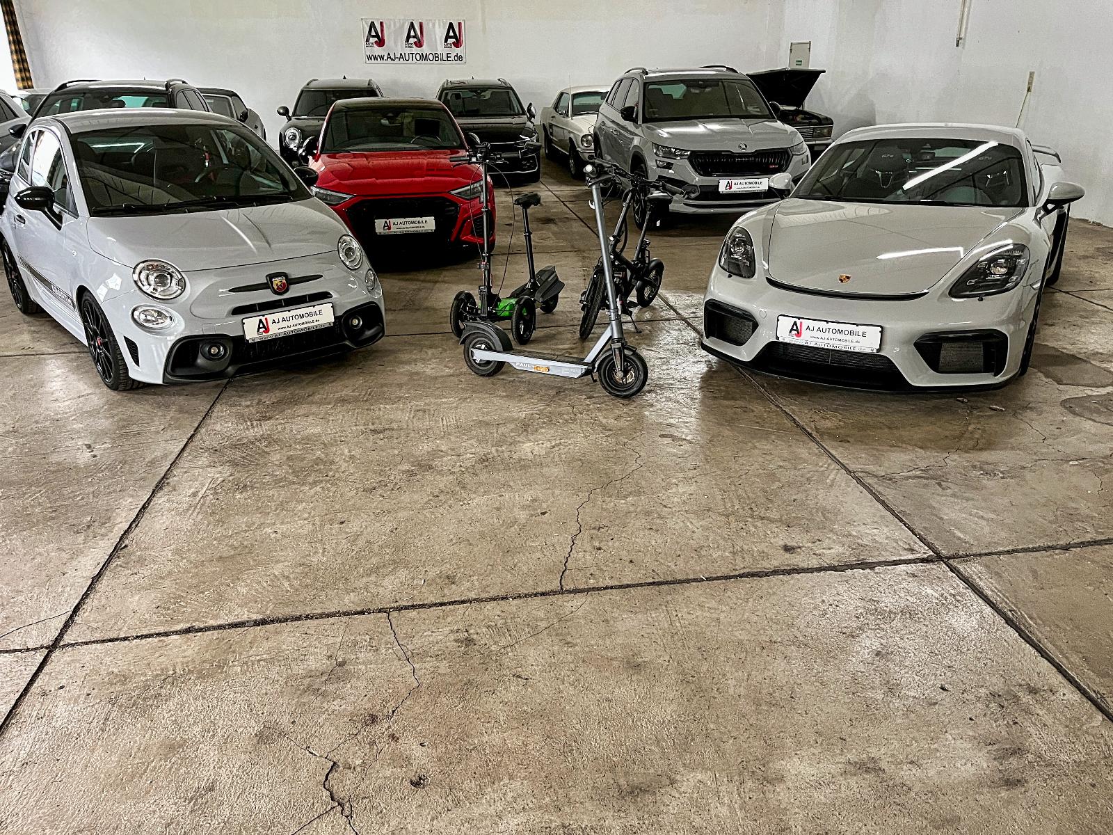 showroom-image-top