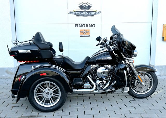 Harley-Davidson FLHTCUTG Tri Glide Ultra 103cui