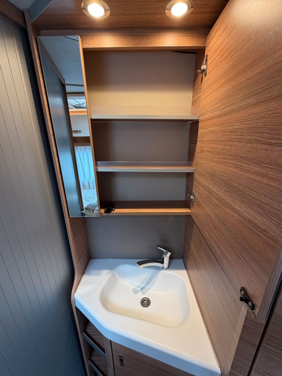 Fahrzeugabbildung Weinsberg CaraCompact EDITION PEPPER 600 MF