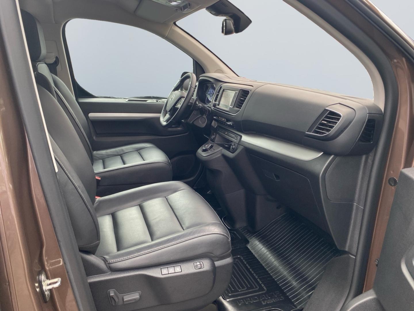 Toyota Proace Verso L1 Executive *Bi-Xenon*PDC*Massage*