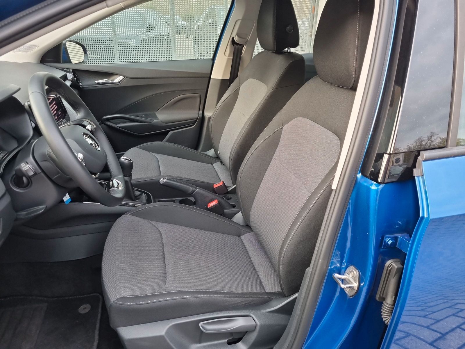 Fahrzeugabbildung SKODA Fabia 1.0 TSI Ambition LED KLIMA SHZ