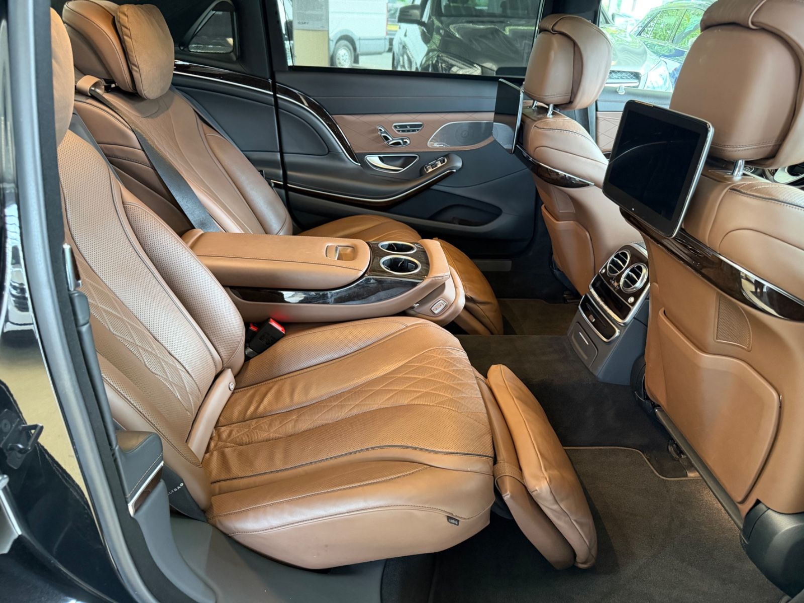 Fahrzeugabbildung Mercedes-Benz S 560 S Maybach Limousine 4Matic