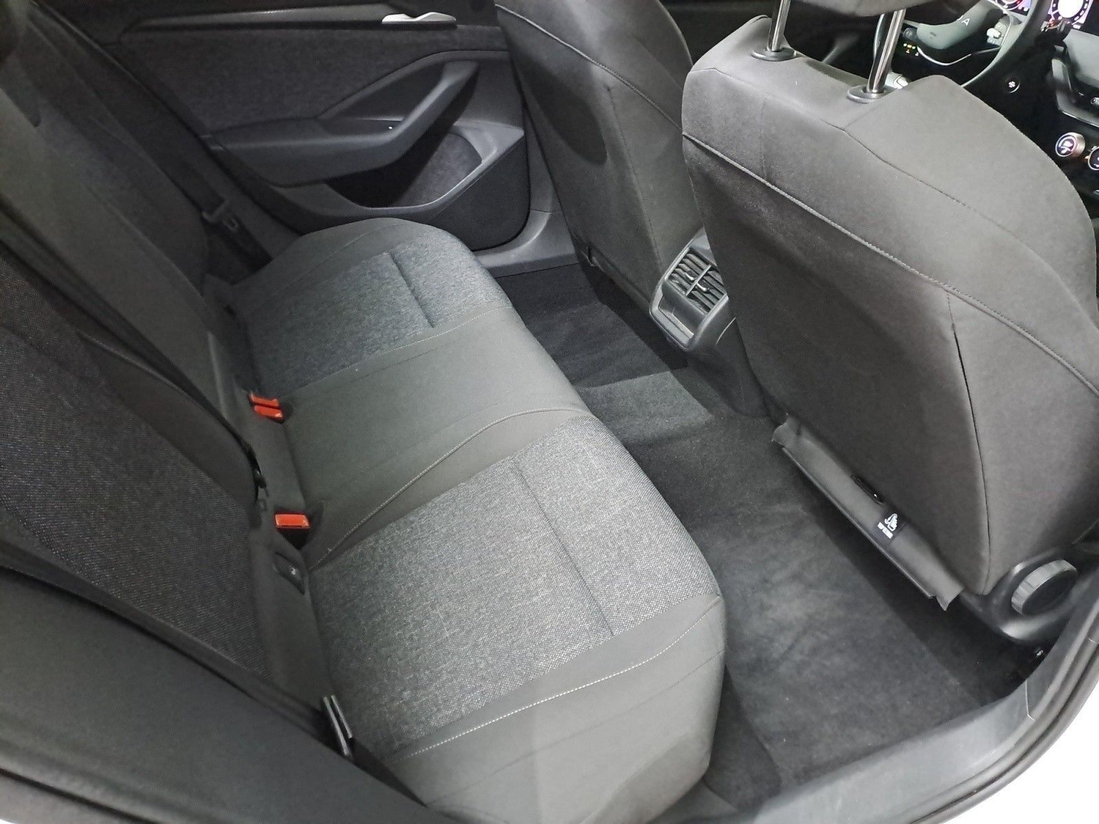 Skoda Superb - Bild 15