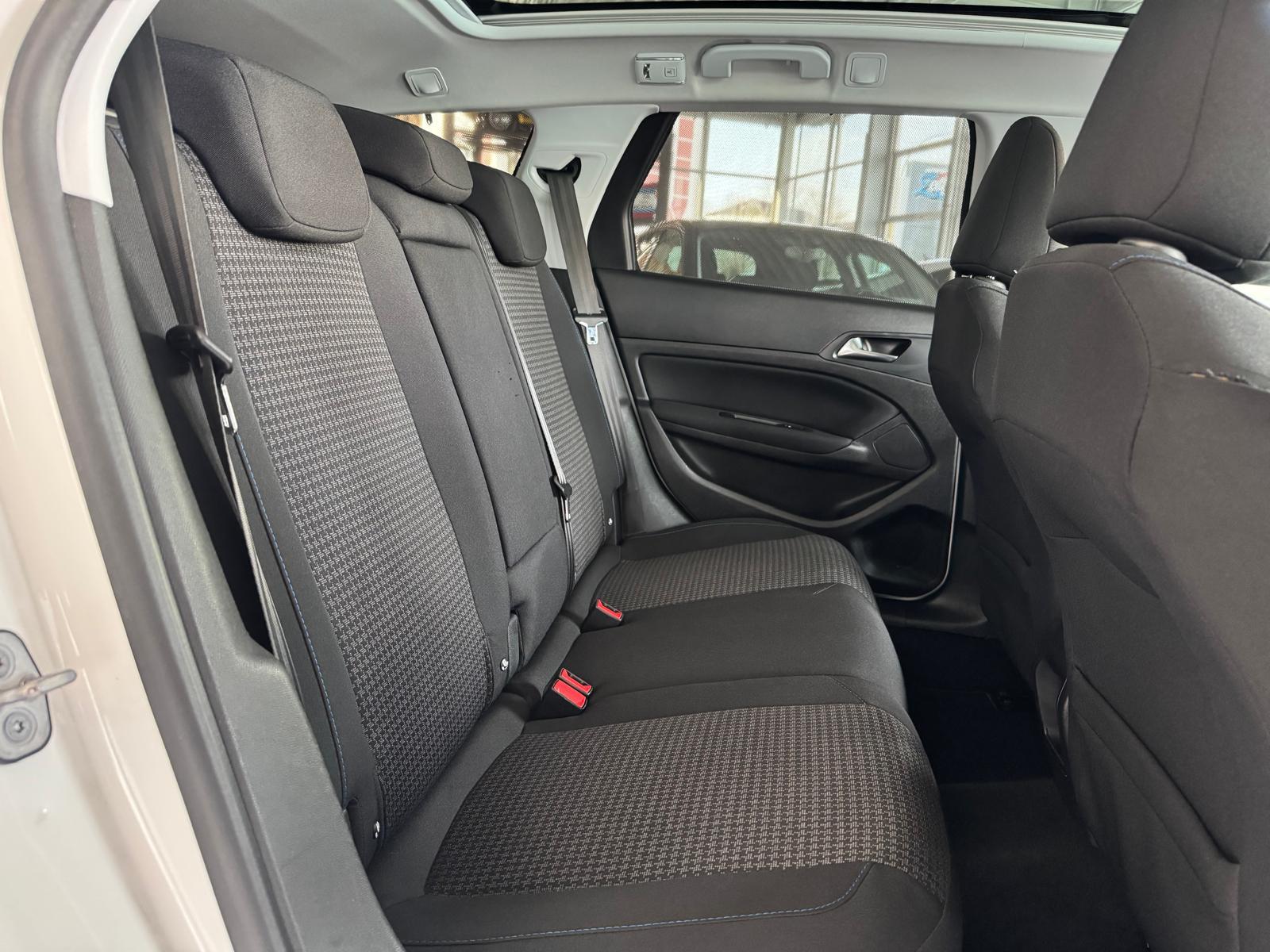 Peugeot 308 Style *Panorama*Kamera*CarPlay*Navi*SHZ*PDC*