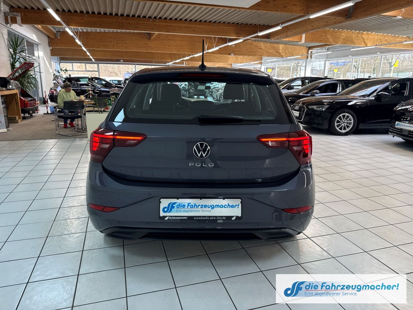 Fahrzeugabbildung Volkswagen Polo VI Life Navi Digitales Cockpit LED ACC Appl