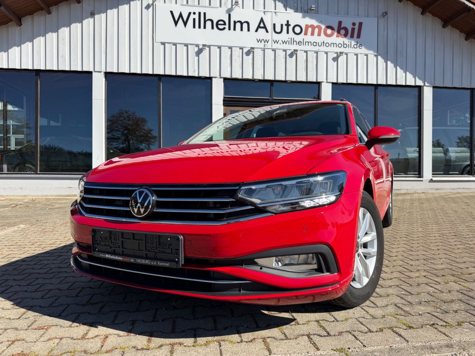 Volkswagen Passat Variant 2024, 2.0D dīzelis, Automāts, Universāls, Sarkans — Latvijā